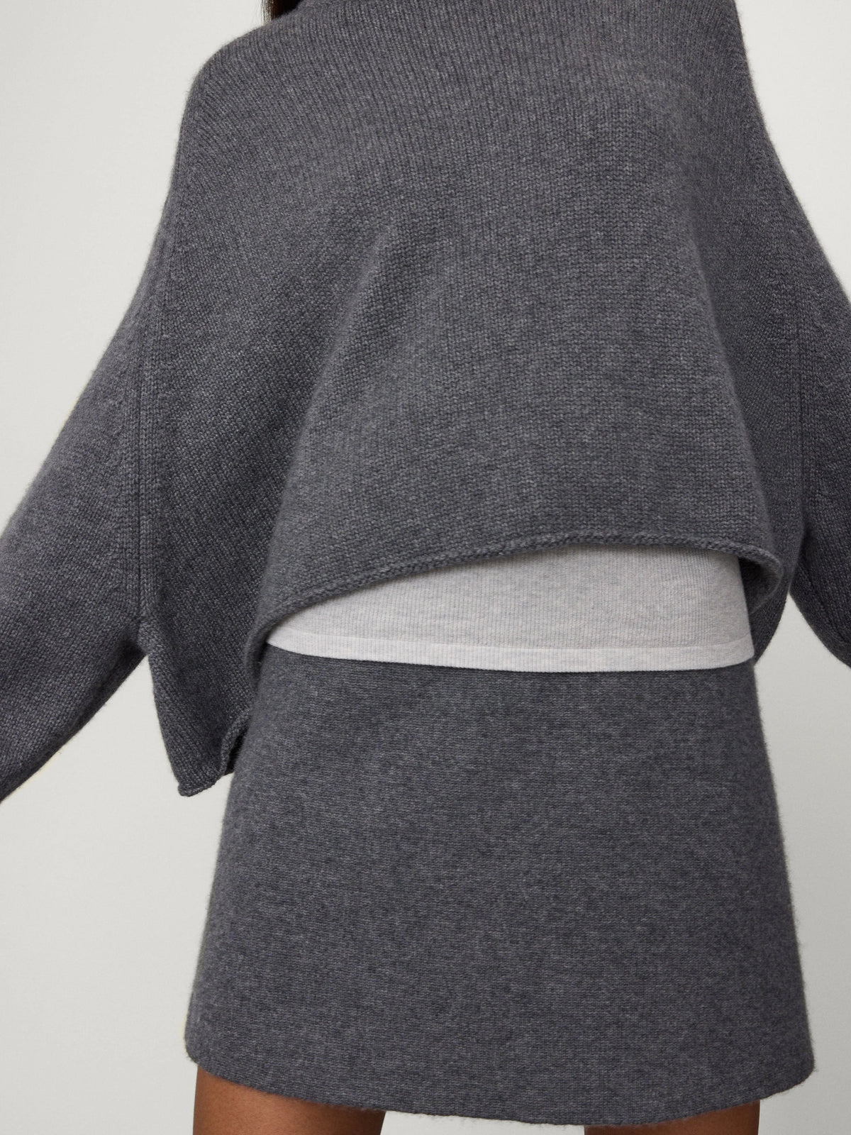 Pull Karine Graphite - Lisa Yang