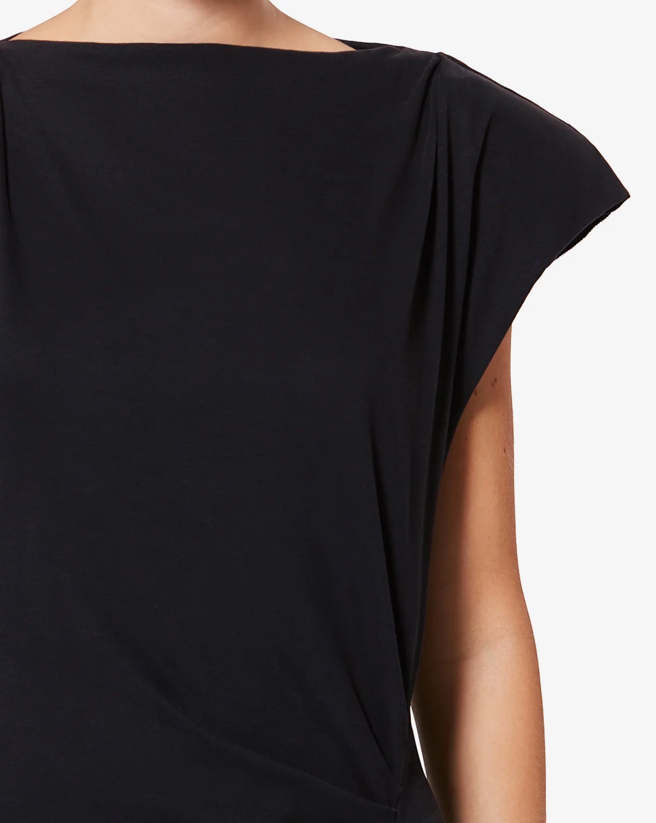 ROBE NADELA NOIR